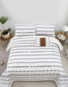 3 Piece Black And White Geometric Bedspread Set Queen size. Brand New - Picture 1 of 12