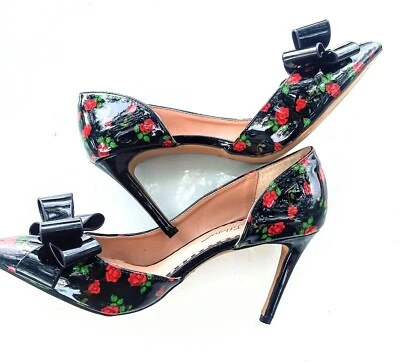 BETSEY JOHNSON 细高跟鞋黑色专利玫瑰超女性 9 码全新! — 第 1/4 张图片