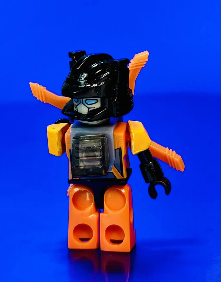 Kreo Sandstorm mini figure Transformers Autobot dest helicopter wave 4 kre-o toy - Image 1 of 2