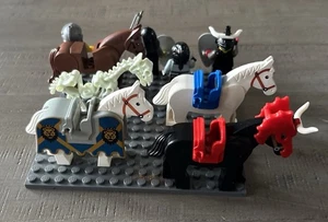 Lego Horse Barding King Leo Castle Knights Kingdom. Horses And Nights!  Mint!! - Picture 1 of 17