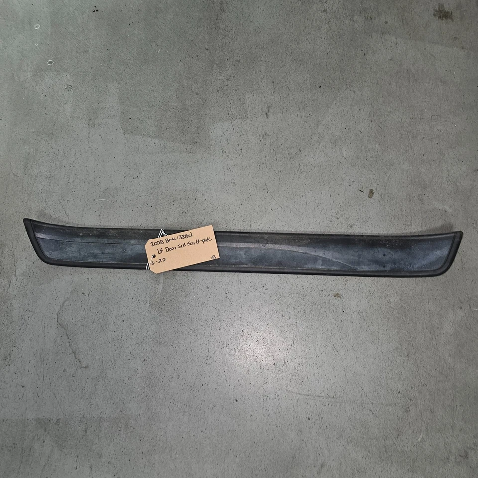 BMW 328XI 2008 placa de desgaste del umbral de la puerta delantera izquierda OEM Foto 1 de 1