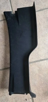 Panel de ajuste superior pilar C conductor trasero doble cabina 13-18 RAM 1500 1eb79dx9ab Foto 1 de 4