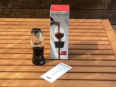 Aireador de vino tinto Vinturi con soporte, pantalla, caja original e instrucciones de cuidado Foto 1 de 4