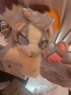 Kemono Fursuit Peludo Autêntico Meio Forrado Cabeça com Patas Forradas Peludas - Imagem 1 de 4