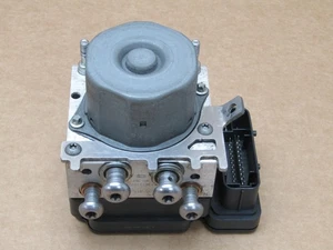 BMW S1000RR 2012 12.300 km ABS Pumpe BOSCH (15339) - Bild 1 von 8