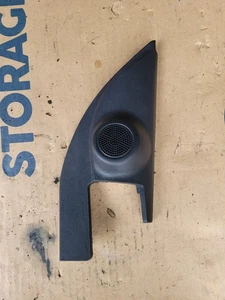 NISSAN NOTE MK1 E11 CONDUCTOR/LADO DERECHO INTERIOR ESPEJO RETROVISOR MOLDURA Y ALTAVOZ TWEETER - Imagen 1 de 3