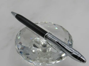 GORGEOUS HIGH QUALITY GENUINE CROSS SOLID SILVER AND BLACK BALL POINT PEN - Picture 1 of 3