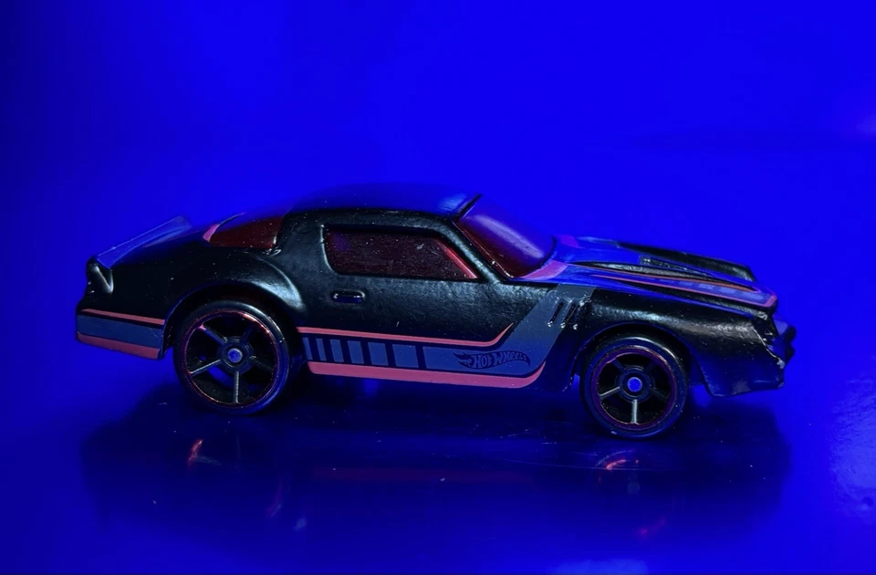 1982 Mattel Hot Wheels Camaro Z28 черный/красный 1:64 литой - редкая - #2644 - Изображение 1 из 4