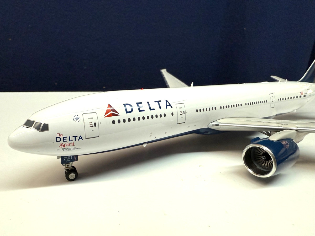 1:200 Scale Diecast Aircraft & Spacecraft Boeing 777