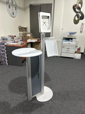 Soporte de piso para iPad comercial pesado seguro Foto 1 de 4