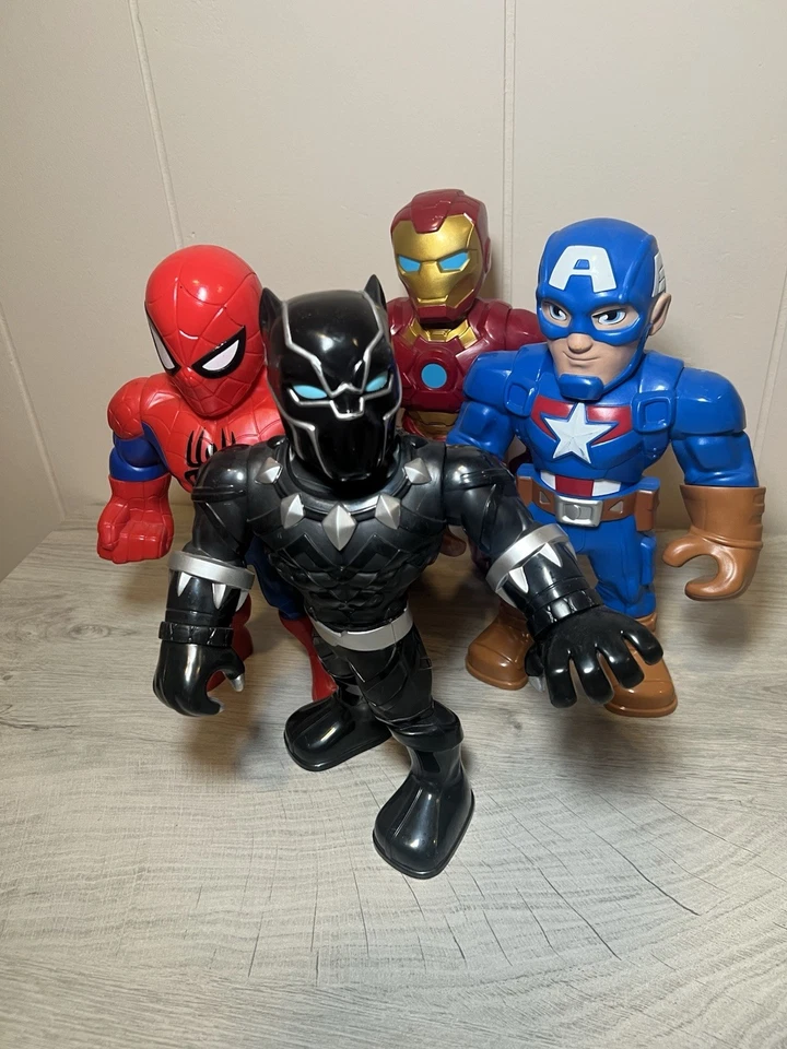 Lote de 4 figuras de acción Hasbro Mega Mighties Spider Man Black Panther Iron Man Foto 1 de 4