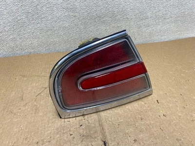 Luz trasera lateral izquierda conductor Buick Park Avenue Ave 1997-1998 OEM V1312 DW Foto 1 de 4