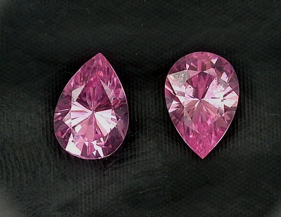 Dos piedras preciosas de circonita cúbica rosa pera 10x7 circonita cúbica 10 mm x 7 mm Foto 1 de 1