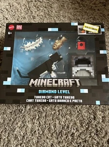 Minecraft Diamond Level Tuxedo Cat Figure With Accessories - NEW SEALED IN BOX - Picture 1 of 3
