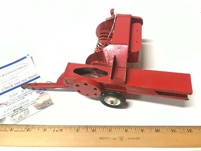 Vintage TRU-SCALE Hay Baler Red Metal Farm Toy Pressed Steel Toy - Image 1 of 4