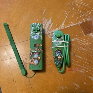 Mando a distancia Nintendo Wii Skylanders y par Nunchuk PowerA. Probado y funcionando - Imagen 1 de 3