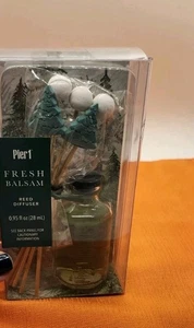 Pier 1 Imports Reed Diffuser Holiday Forest Fragrance .95 fl oz Glass Bottle NEW - Picture 1 of 3