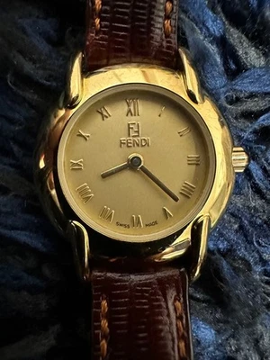 Relógio feminino Fendi quartzo 410L - Imagem 1 de 4