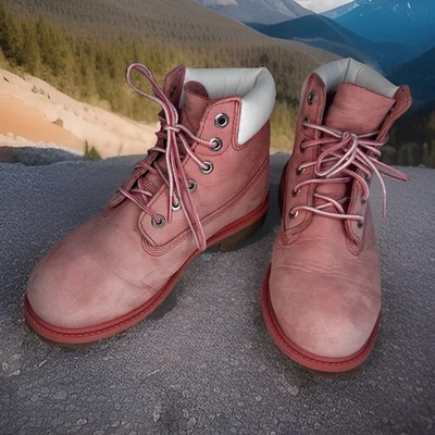 Timberland Rosa Rosado con Borde Blanco Botas Talla 3 Niñas Jóvenes Primaloft Impermeables Foto 1 de 4