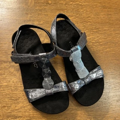 Vionic Farra Silver Metallic Open Toe Adjustable Comfort Flat Sandals Size 8 - Image 1 of 4