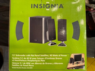 Subwoofer Insignia NS-3099 3 peças 2.1 + alto-falantes de tela plana (na caixa) - Imagem 1 de 3