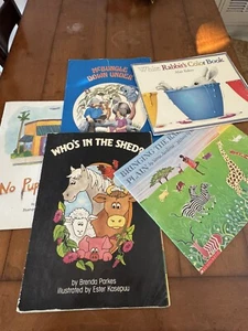 5 Vintage children Books Originally published Between 1981-1994w - Picture 1 of 19