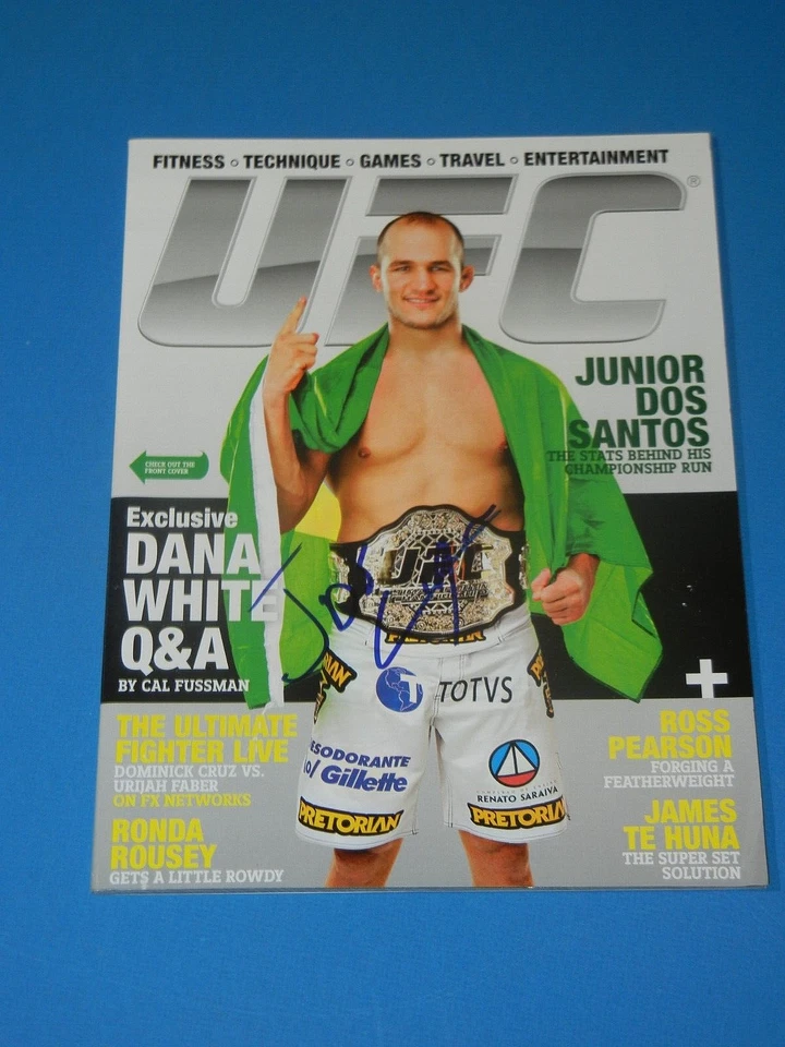 JUNIOR DOS SANTOS UFC FIGHTER AUTOGRAFADO REVISTA UFC MMA certificado de autenticidade - Imagem 1 de 1