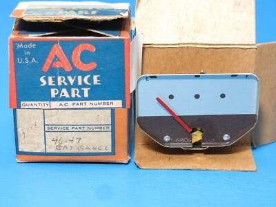Nuevo de Lote Antiguo GM AC 1946-1947 Oldsmobile Serie 66 76 78 98 Gas Combustible Calibre 1517069 Foto 1 de 4