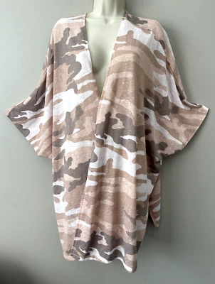 KAKTUS Women's Lg/XL Lightweight Camo Print Kimono Style Wrap Tan/Pinks NWT - Image 1 of 4