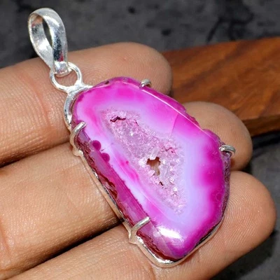 Кулон из розового ботсванского друза с серебряным покрытием 925 пробы 2,1 дюйма GW - Изображение 1 из 3