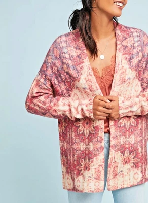 全新带标签 Anthropologie Akemi Kin 尺寸 XS Intarsia 毛衣开衫粉色多色 — 第 1/4 张图片