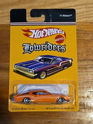 Coche Lowriders 2006 Buick Riviera Orange 1/64 Hot Wheels '71 nuevo en paquete muy buen estado en tarjeta  Foto 1 de 3