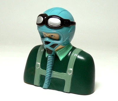 RC Hobby Airplane 95x97mm Green Cockpit Warplane Pilot Model PF249 - Image 1 of 2