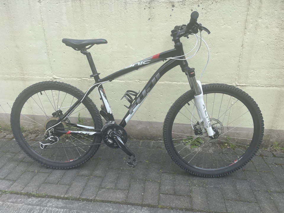 Mountainbike Fuji Panic S/M - Bild 1 von 4