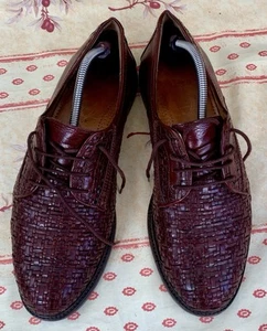 Leder-Schnür-Schuh, rotbraun, gepfochten, Gr. 9/43 - Bild 1 von 3