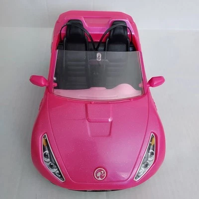 Coche Barbie / Coche convertible Mattel Glam Pink Glitter 2016 con cinturones de seguridad Foto 1 de 4