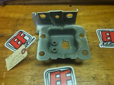 Soporte de parachoques delantero Honda Civic CRX 1988-1991 OEM LADO IZQUIERDO Foto 1 de 4