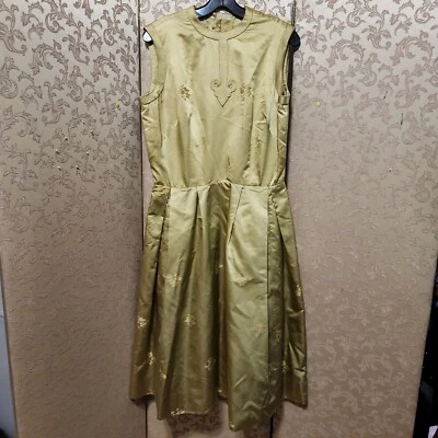 Vestido Vintage Años 50 Dorado Beige Repujado A Medida en Hong Kong Talla Mediana M Foto 1 de 4