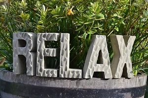 RELAX Buchstaben Set Stein Garten Ornament - Bild 1 von 2