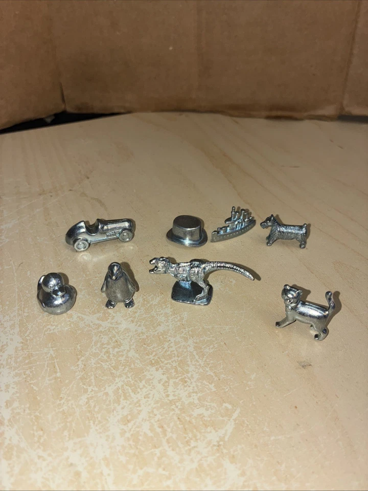 Lote de 8 fichas Monopoly 2017 T-Rex Cat Penguin Duck Foto 1 de 1