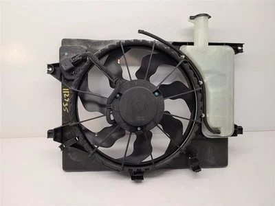 Conjunto de ventilador de motor de ventilador de radiador KIA FORTE 15-18 VIN K construido en Corea  Foto 1 de 4