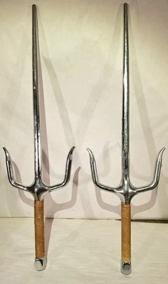 ¿Cuero Karate Sai? Envoltura Cromo / Jutte Jitte Japonés Tradicional Foto 1 de 4