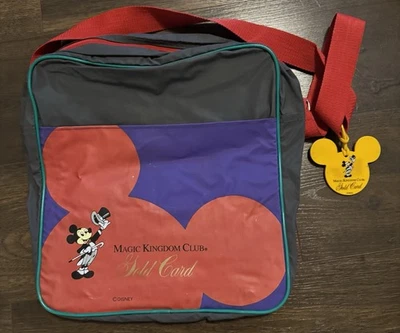 Bolso Bandolera Club Disney Magic Kingdom Edición Especial Tarjeta Dorada 14x14" De Colección Foto 1 de 2