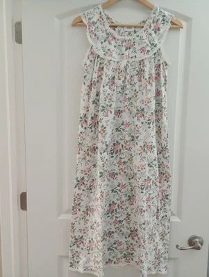 Camisón Talbots Sin Mangas Talla Pequeña Estampado Floral Rosa Verde Lavanda Encaje Foto 1 de 4