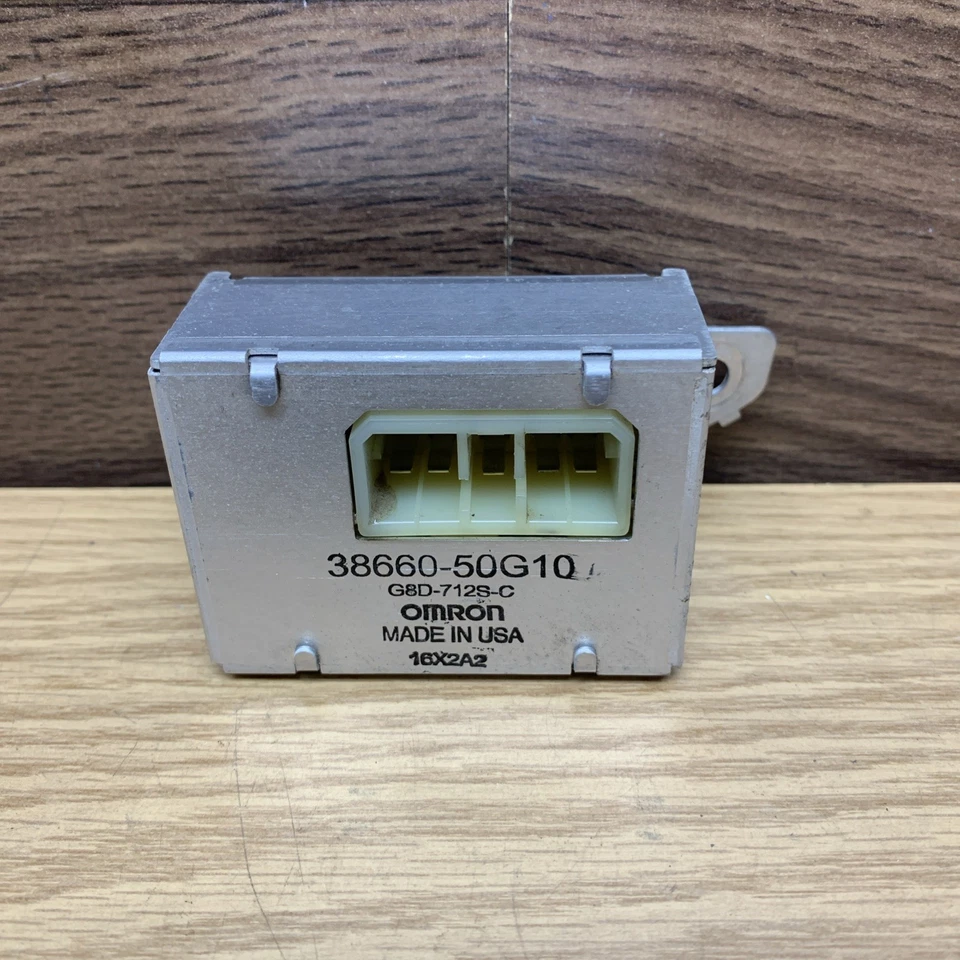 Блок управления дневными ходовыми огнями 99-03 Chevrolet Tracker от оригинального производителя 38660-50g10 - Изображение 1 из 3