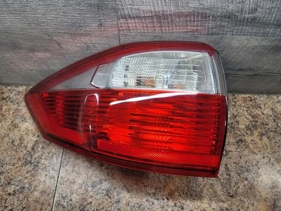 2013年至2016年福特C-Max左发球杆LH尾灯Oem — 第 1/4 张图片