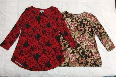 Colección JM Lote de 2 Blusa Top Multicolor Elástica Texturizada Talla Mediana Foto 1 de 4