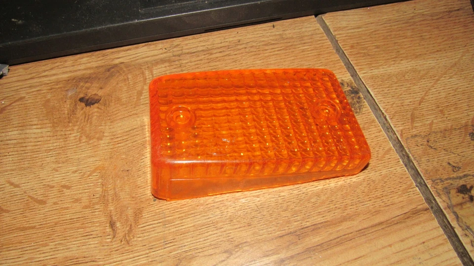 1985 年雅马哈 fj1100 转向信号眨眼定向镜头 — 第 1/1 张图片