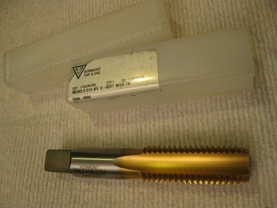 Grifo inferior M24 x 3 4 flautas D12 Tn recubierto Vermont grifo y troquel Foto 1 de 1