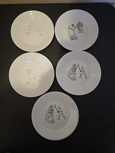 Set of 5 Corelle Star Wars 6.75" Dessert Plates EUC! - Picture 1 of 6
